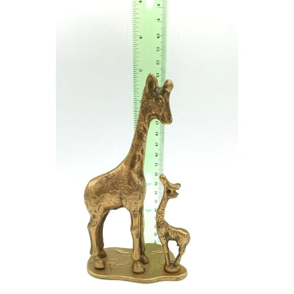 Vintage Brass Giraffe Figurine Mom and Baby 7" Mid Century Animal Sculpture - Picture 3 of 16
